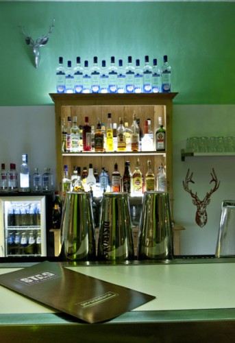 wohnzimmer bar würzburg:STAG – tiny tavern in Würzburg – Nachtlotse.de wohnzimmer bar würzburg:STAG – tiny tavern in Würzburg – Nachtlotse.de