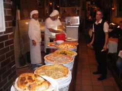 Studentenpreise für Pizzen aus dem Holzofen Cantina Peppers 